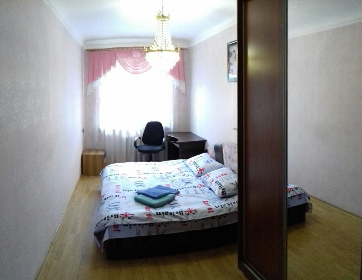 Апартаменты Квартира рядом с ЖД вокзалом и больницей Охматдет Киев-15